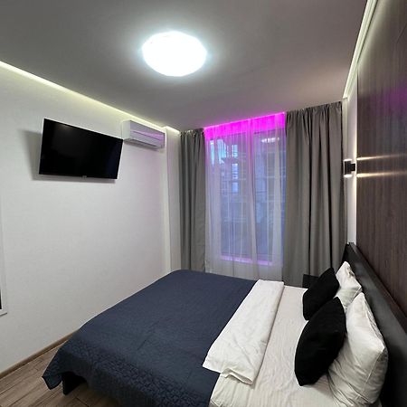 Rybalsky Studio Apartment Dnipro View キエフ エクステリア 写真