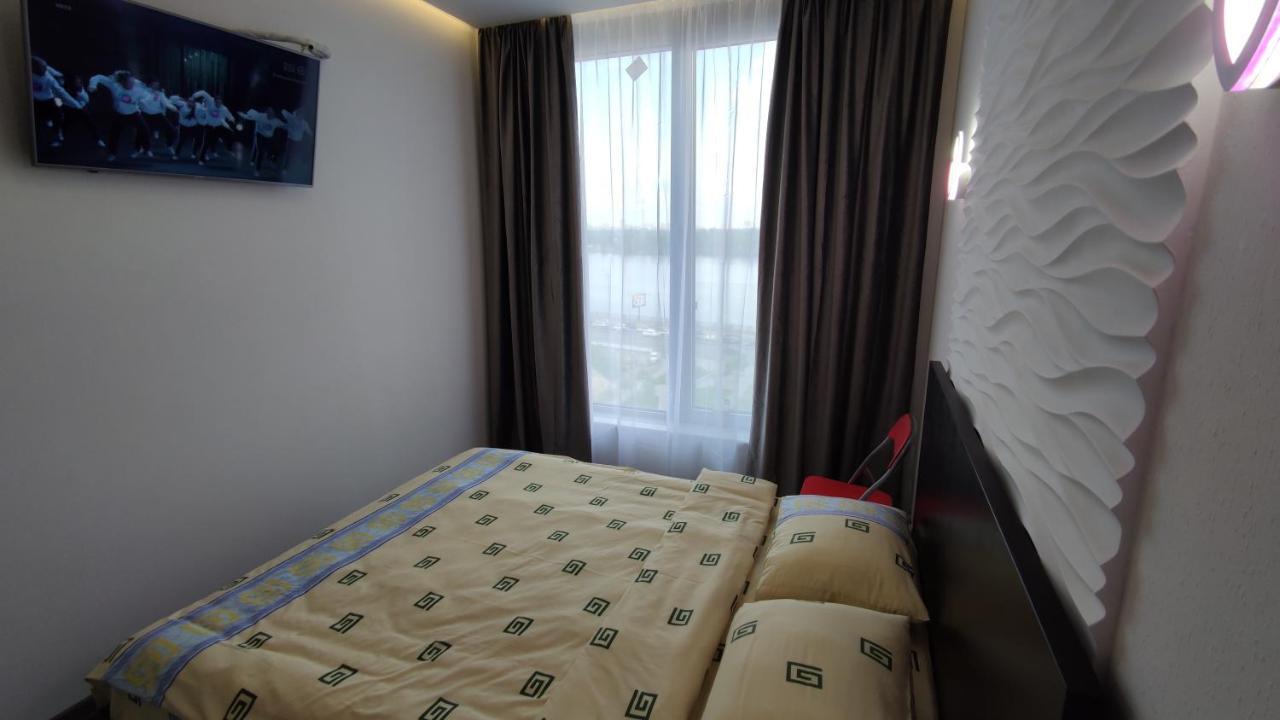 Rybalsky Studio Apartment Dnipro View キエフ エクステリア 写真