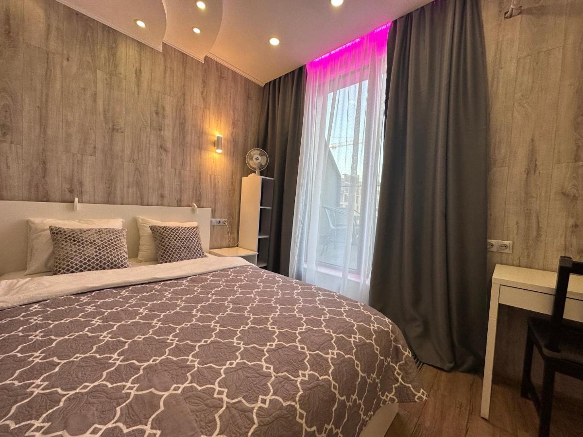 Rybalsky Studio Apartment Dnipro View キエフ エクステリア 写真